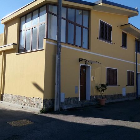 Casa Vacanze Rose E Fiori Sardegna Сан-Вито Экстерьер фото