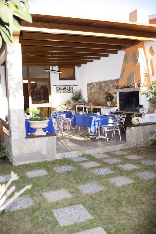 Casa Vacanze Rose E Fiori Sardegna Сан-Вито Экстерьер фото